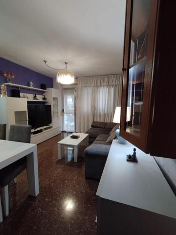 VIVIENDA EN EL CENTRO - PERFECTA PARA FAMILIAS Y CON PLAZA DE GARAJE photo 0