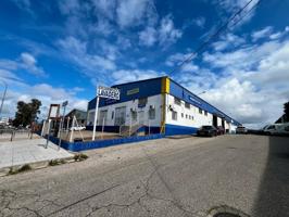 ¡Oportunidad única! Nave en venta en el Polígono El Nevero, Badajoz photo 0
