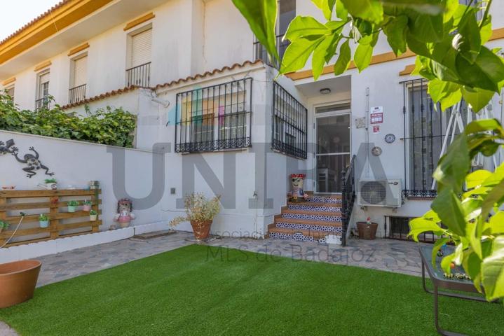 🏡 Precioso chalet adosado en Las Vaguadas photo 0