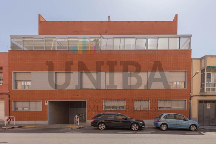 OPORTUNIDAD - AMPLIO PISO EN VENTA EN MARIA AUXILIADORA CON TERRAZA, GARAJE Y TRASTERO photo 0