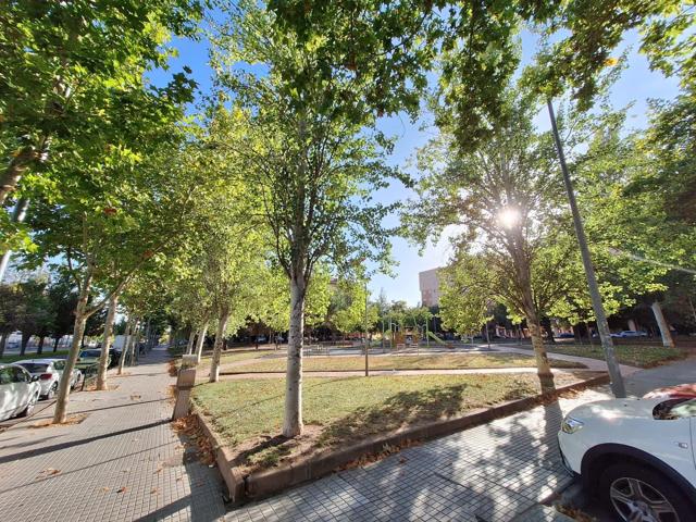 🅿️ Plaza de garaje en venta en Ciudad Jardín – Calle Clavelinas photo 0