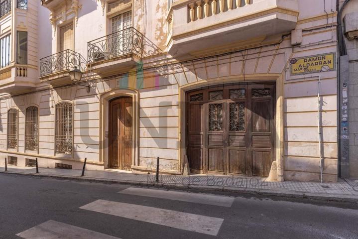 OPORTUNIDAD INVERSORES, AMPLIO PISO PARA REFORMAR EN EL CASCO ANTIGUO DE BADAJOZ, IDEAL PARA ALQUILER photo 0