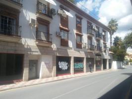 Local comercial en La Zubia photo 0