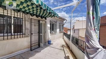 Casa junto a Avenida de la Diputación de Armilla photo 0