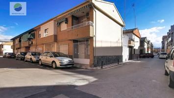 Casa junto a la iglesia de San Miguel de Armilla photo 0