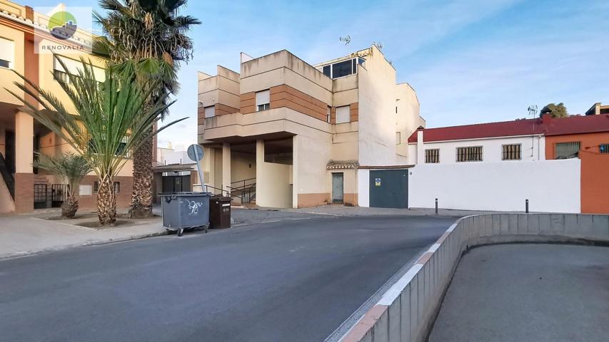 Piso junto a Base Aérea de Armilla photo 0