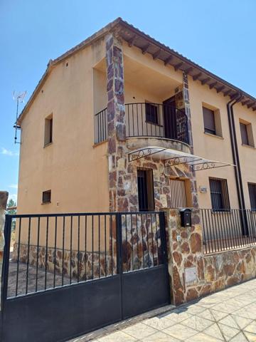 Adosado en Torre de Don Miguel (Extremadura) photo 0