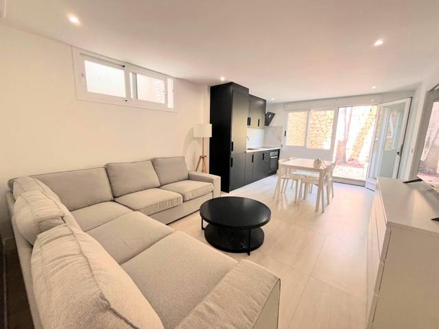 APARTAMENTO, GASTOS INCLUIDOS, PLANTA BAJA, MODERNO, AMUEBLADO, AIRE ACONDICIONADO, PISCINA, APARCAM photo 0