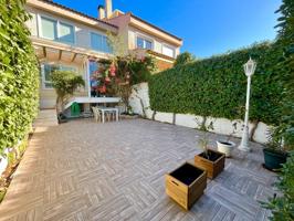 Casa De Campo En venta en Comunidad Valenciana, Petrer photo 0