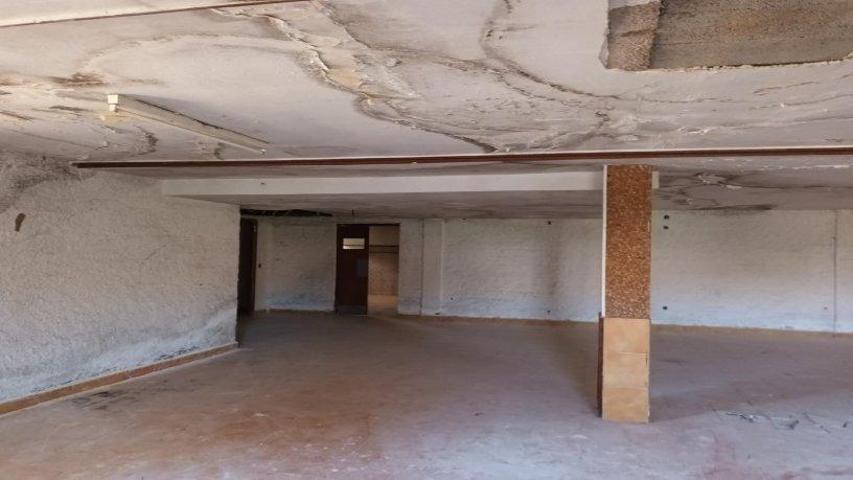 EDIFICIO EN VENTA EN ALISEDA photo 0