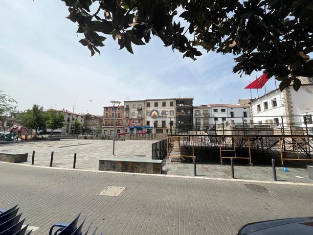 PISO PARA REFORMAR EN CORIA photo 0