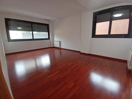 PISO DE 2 HABITAICONES EN EL CENTRO photo 0