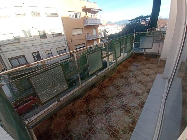 PISO DE 3 HABITACIONES EN PLAZA DEL PINO SABADELL photo 0