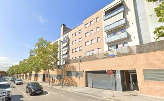 PLAZA PARKING EN AV-MADRID TERRASSA photo 0