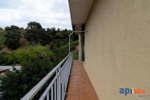 Oportunidad piso con 3 habitaciones balcón y todo exterior photo 0