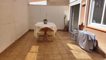 PLANTA BAIXA AMB TERRASSA INTERIOR, A PLAÇA USATGES, A 5 MINUTS FGC 'CREU ALTA' photo 0