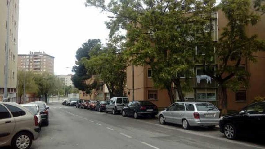 Piso de 2 habitaciones en Terrassa photo 0