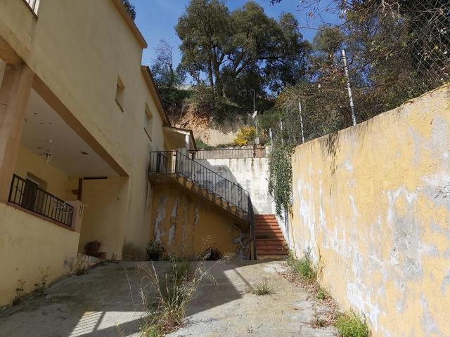 CASA EN SUBASTA EN DOSRIUS photo 0