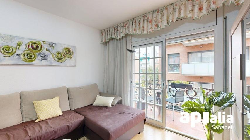 PISO CON 3 HABITACIONES Y BALCÓN photo 0