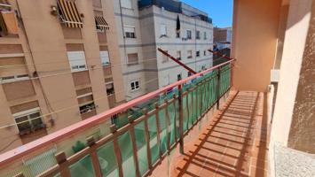Piso En venta en Centro, Ripollet photo 0