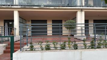 BAJOS CON JARDÍN EN URBANIZACIÓN PANORAMICA photo 0