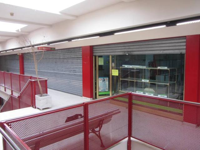Local Comercial De 200 M2  En Zona Leioa photo 0