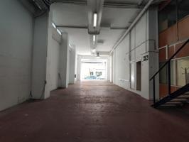 Venta de local de 460 m2 zona IMQ photo 0