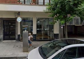 Local comercial en alquiler zona Moyua gran escaparate photo 0