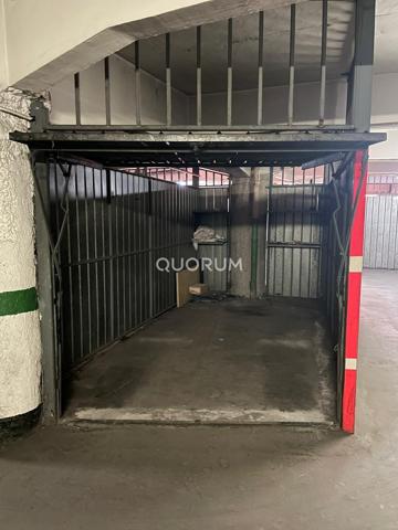 Parcela de Garaje Para Coche Pequeño en Alhóndiga photo 0