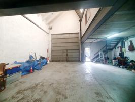 Nave en Arigorriaga photo 0