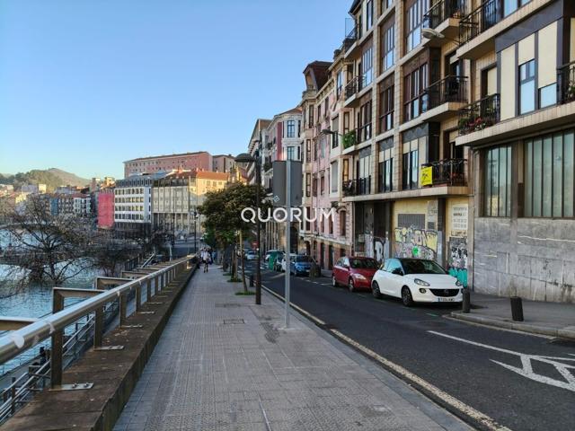 Garaje en Bilbao, Bailen, con 95 m² con capacidad para CUATRO VEHICULOS Y DOS MOTOS. photo 0