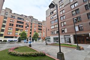Vivienda De 3 Dormitorios Cercana Al Metro photo 0