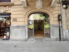 Local en alquiler en Ensanche con salida de humos photo 0