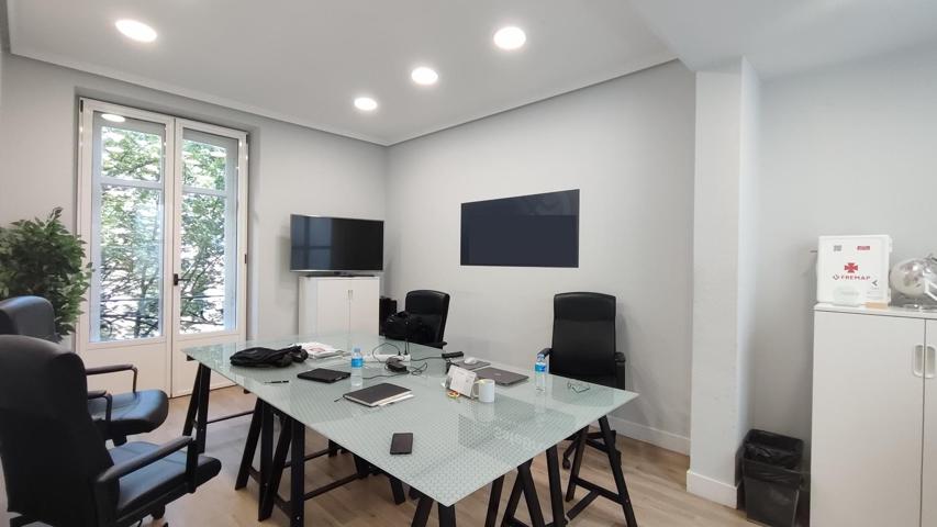 Oficina Gran Vía - Diputación en alquiler photo 0