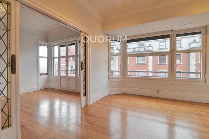 Vivienda Luminosa de 150m2 En Indautxu photo 0