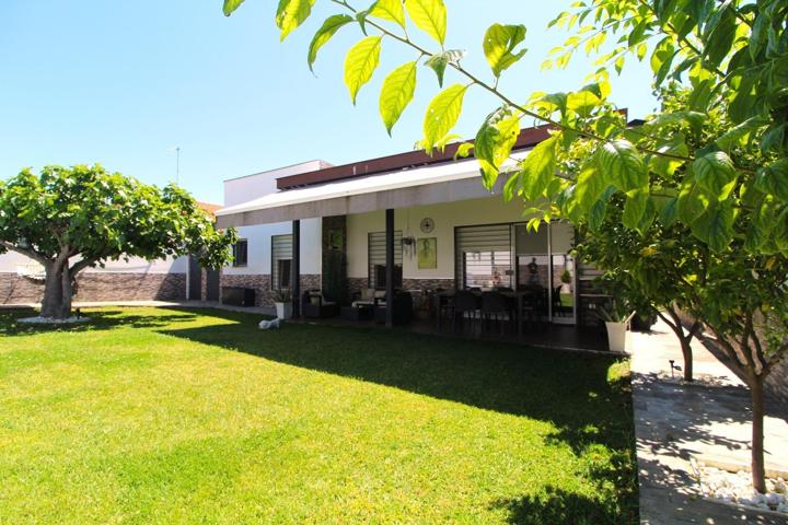 🏡 Chalet Independiente en Venta – Jardines del Guadiana, Badajoz 🏡 photo 0