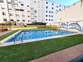 ESTUPENDO APARTAMENTO EN BADAJOZ CON GARAJE Y PISCINA photo 0