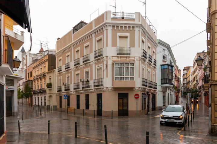 ¡Espectacular Piso en el Corazón del Casco Antiguo de Badajoz! 🏡❤️ photo 0
