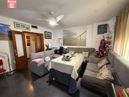 Piso en venta con terraza y patio en el Cerro del Viento E. Autobuses photo 0