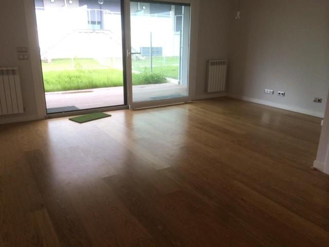 Irún. Alto de Arretxe. Villa nueva. 240m2. Terrazas. Jardín. 4 hab, salón, cocina, 4 baños, garaje, txoko. Ventanales. Vistas. Muy photo 0
