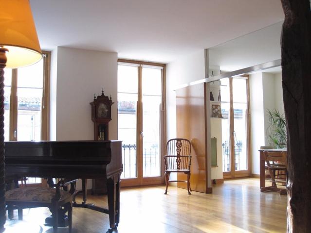 San Sebastián. Centro. Calle legazpi. Piso 4º, ascensor. 3 habitaciones, gran salón, cocina comedor, 2 baños, 2 vestidores, traste photo 0