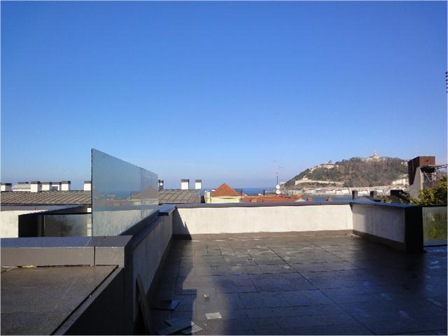 SAN SEBASTIÁN. CENTRO. VILLA NUEVA. 400 M2 DE SUPERFICIE CONSTRUIDA APRÓXIMADA. 3-4 HAB., SALÓN COMEDOR, COCINA, OFFICE, 3 BAÑOS,  photo 0