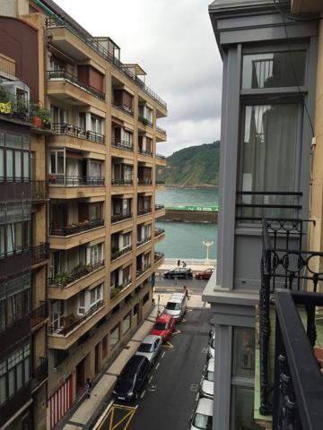 San Sebastián. Piso precioso al lado del mar.  photo 0