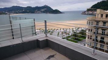 SAN SEBASTIÁN. CENTRO. AVDA. DE LA LIBERTAD. FABULOSO ÁTICO DE 90M2 + TERRAZA DE 20M2. 2 HAB., SALÓN, COCINA, 2 BAÑOS. EXTERIOR. V photo 0