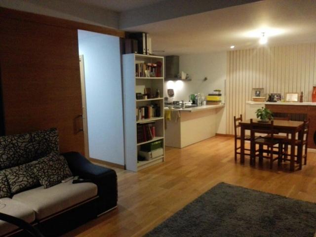 Irún. Pleno centro. Paseo colón. 6º piso, ascensor. Piso de lujo. 126m2. 3 hab. , salón enorme, suite con baño, 2 habitaciones dob photo 0