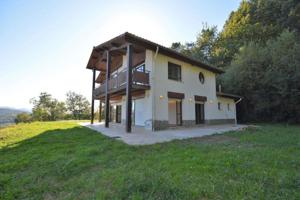 Hondarribia. Golf.

Villa individual de 250 m2 útiles con piscina.

Jardín de 4.600 m2.

3 habitaciones, ( con posibilidad d photo 0