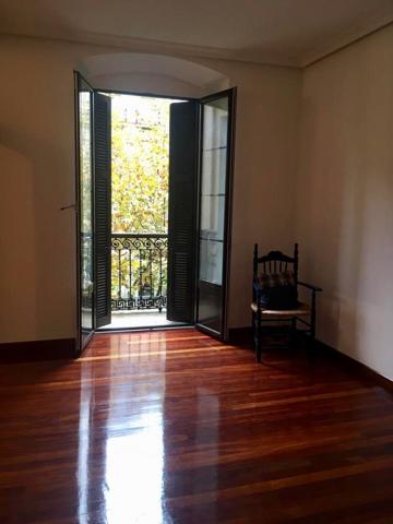 San Sebastián. Centro. Avenida de la Libertad. Piso 2º, con ascensor. Vivienda de 80 m2 construidos y 70 m2 de superficie útil apr photo 0