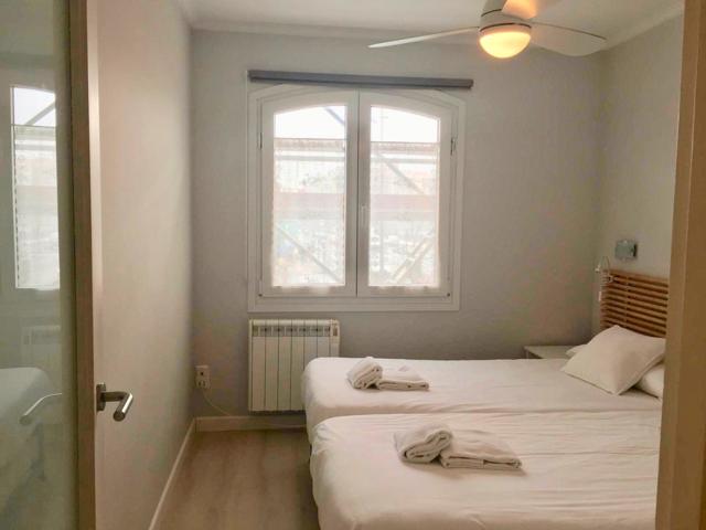 San Sebastián. Gros. Paseo de Francia. Piso de 60 m2 construidos y 55 m2 útiles. Vivienda con ascensor, de 2 habitaciones, salón,  photo 0