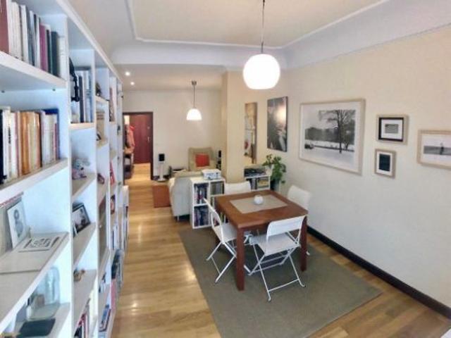San Sebastián. Gros. Calle Karkizano.
Piso 1º, con ascensor, a cota 0. 
Edificio de hormigón.
Vivienda con salón comedor y 1 ha photo 0