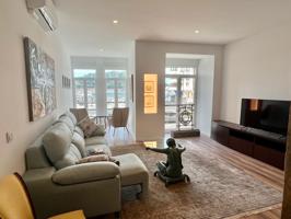 San Sebastián. Centro.

Paseo Miraconcha.

Piso en planta entresuelo, con LICENCIA TURÍSTICA, para 8 personas.

Vivienda ext photo 0